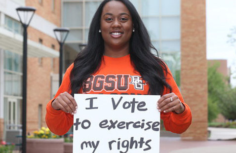 people with talking bubbles