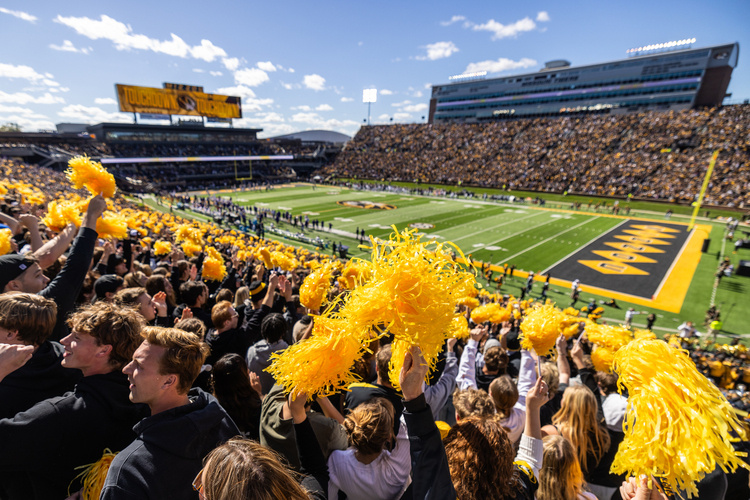 Featured image for College of Health Sciences 25th Anniversary Alumni Tailgate