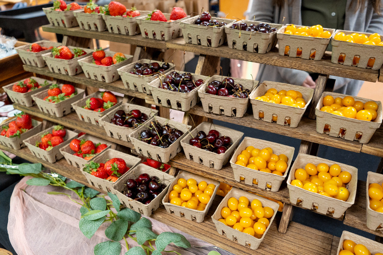 Pop Up Farmers' Market