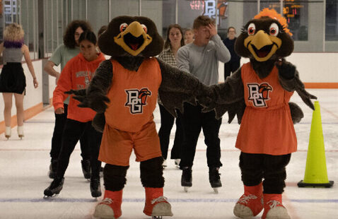 freddie and freida skating
