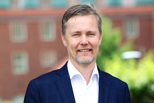 Data-driven Learning and Control Seminar: Karl Johansson (KTH RIT)