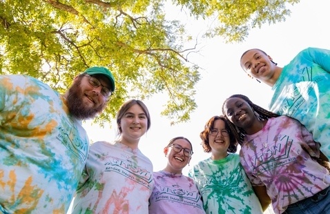 6 students in tie dye tees