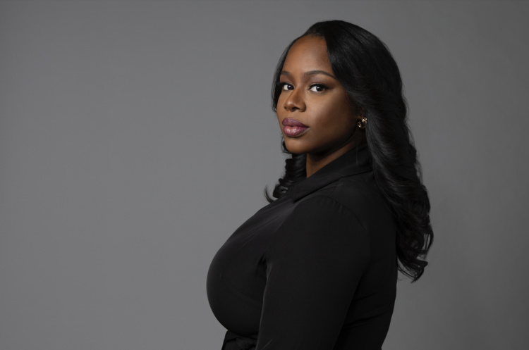 Averi Harper headshot.