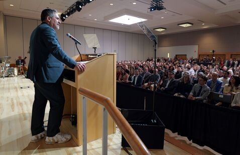Chancellor Justin Schwartz at podium
