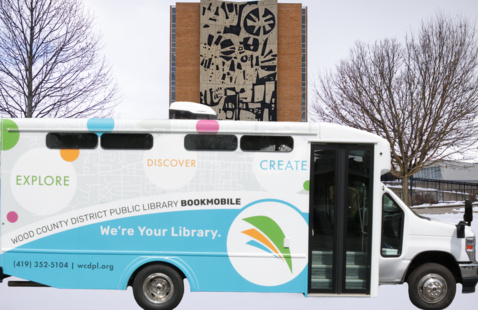 Bookmobile sitting in front of the Jerome LIbrary
