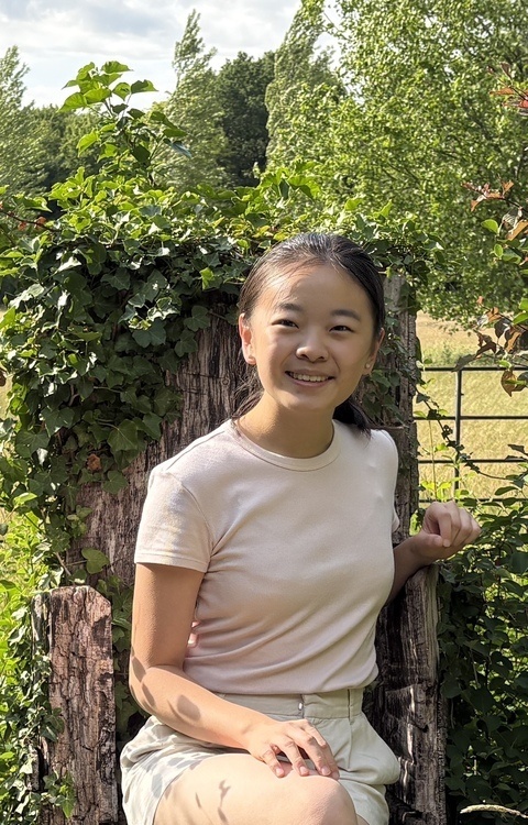 Emily Hu '27, piano