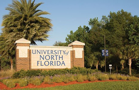 UNF campus entrance sign