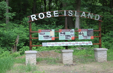 Rose Island Sign