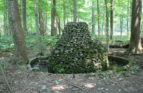 Ruins of stone fountain at Rose Island