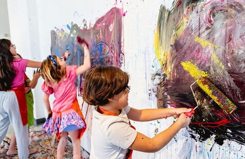 Kids painting
