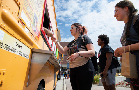 students at a food truck