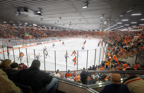 slater ice arena at BGSU full during a hockey game