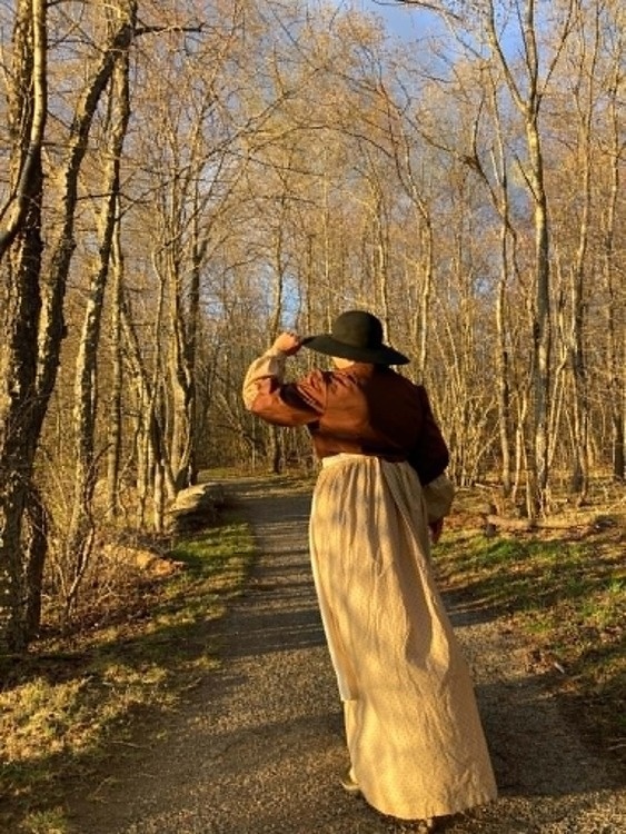 Roving Naturalist: Colonial Welcome Wagon