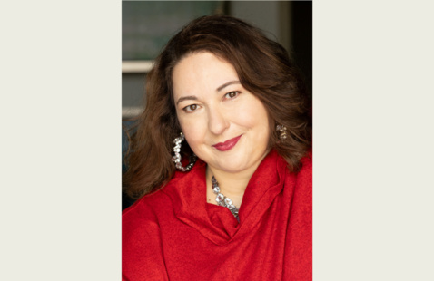 Headshot of Stephanie Dray.