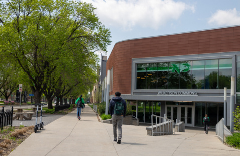 Students walking outside Wilkerson Commons.