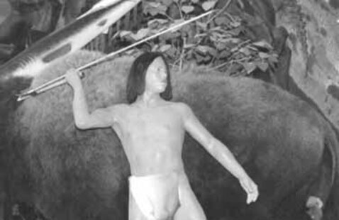 Atlatl thrower