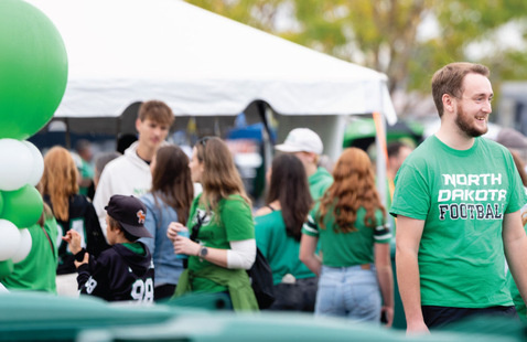 UND Fans Tailgating