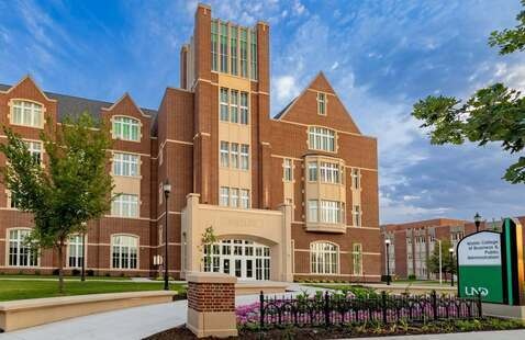 Nistler College of Business and Public Administration exterior