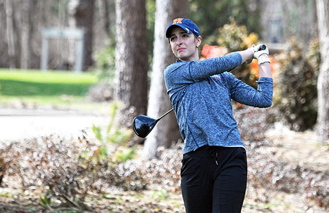 Image of Women's Golf at Carthage College Firebird Fall Invite