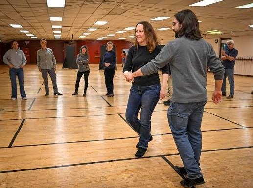 Welcome Week: Swingin' into School