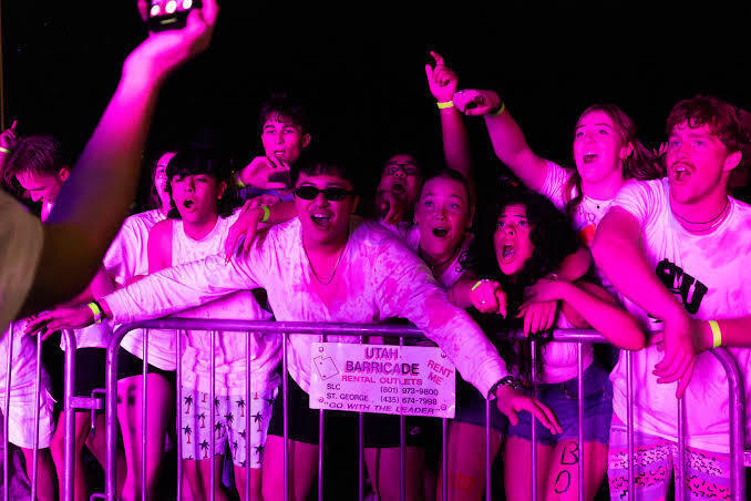 Welcome Week: Paint Dance