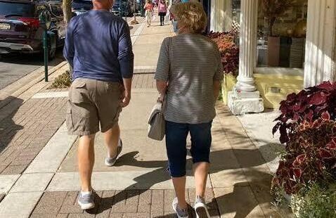 Image of Get Moving:  Lunch and Walk