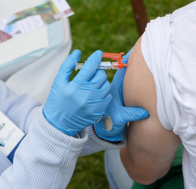 Vaden: Flu & COVID-19 Vaccination Clinic