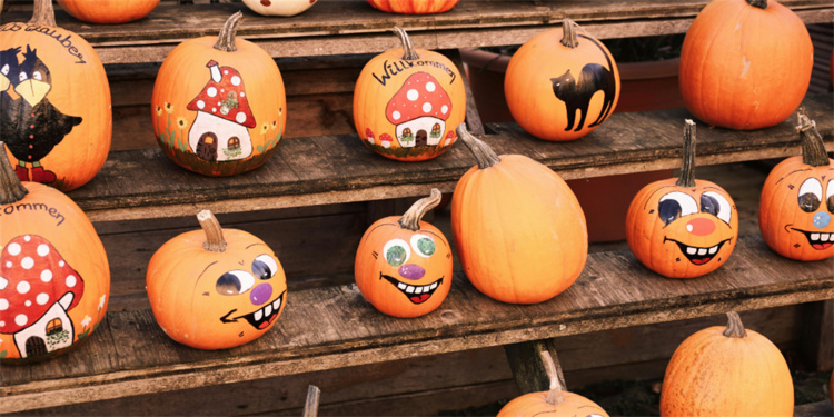 ISO Mini Pumpkin Painting